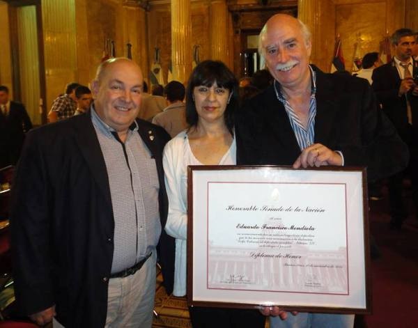 mendieta_premio_delfo_2015_con_limardo